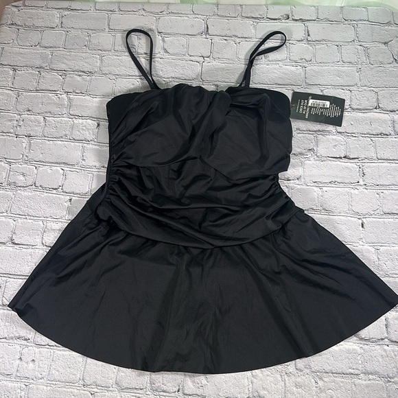 Swimsuits For All Women's Black Ruched Skirted Bandeau Swimdress size 10 NEW - Picture 4 of 16